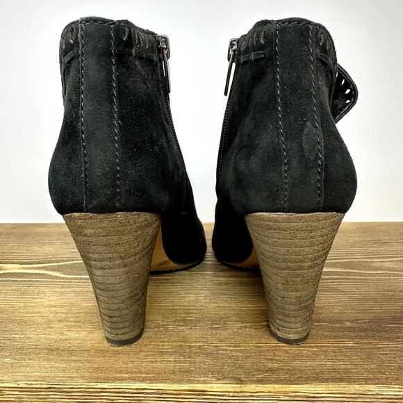 Vince Camuto Ankle Booties Black Suede Leather SZ 8 Stacked Block High Heel - Picture 5 of 8
